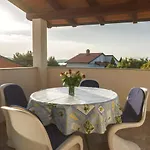 Kamenar 2
