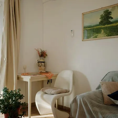 Apartment Kamenar 2 *